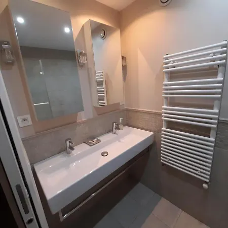 Homestay Porte De Versailles *